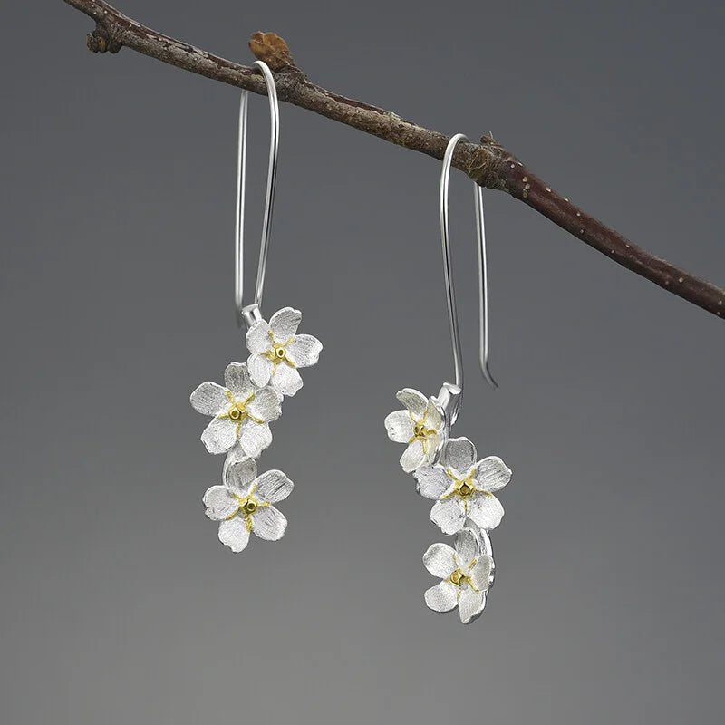 Lotusbloem oorbellen van 925 sterling zilver – ByFirenzzi
