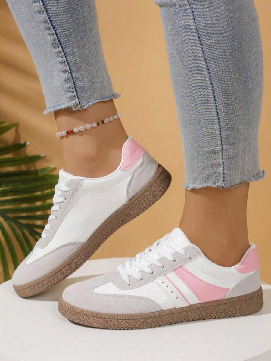Harper Court Retro Stripe Sneaker
