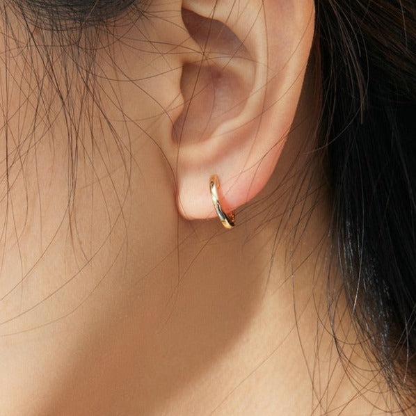 Brinco Argola Basic Banhado a Ouro 18k - ByFirenzzi