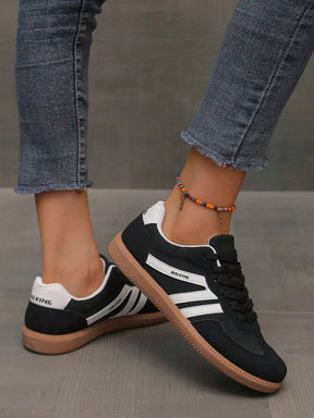 Camden Court zwarte gum sneakers
