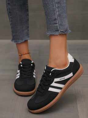 Camden Court zwarte gum sneakers