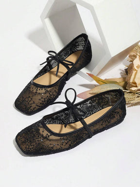 Elowen Lace Mary Jane ballerina's