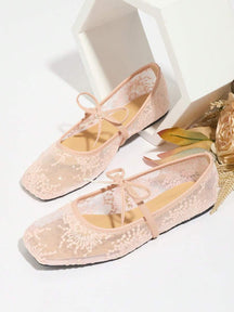 Elowen Lace Mary Jane ballerina's