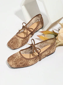 Elowen Lace Mary Jane ballerina's