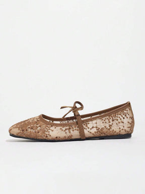 Elowen Lace Mary Jane ballerina's