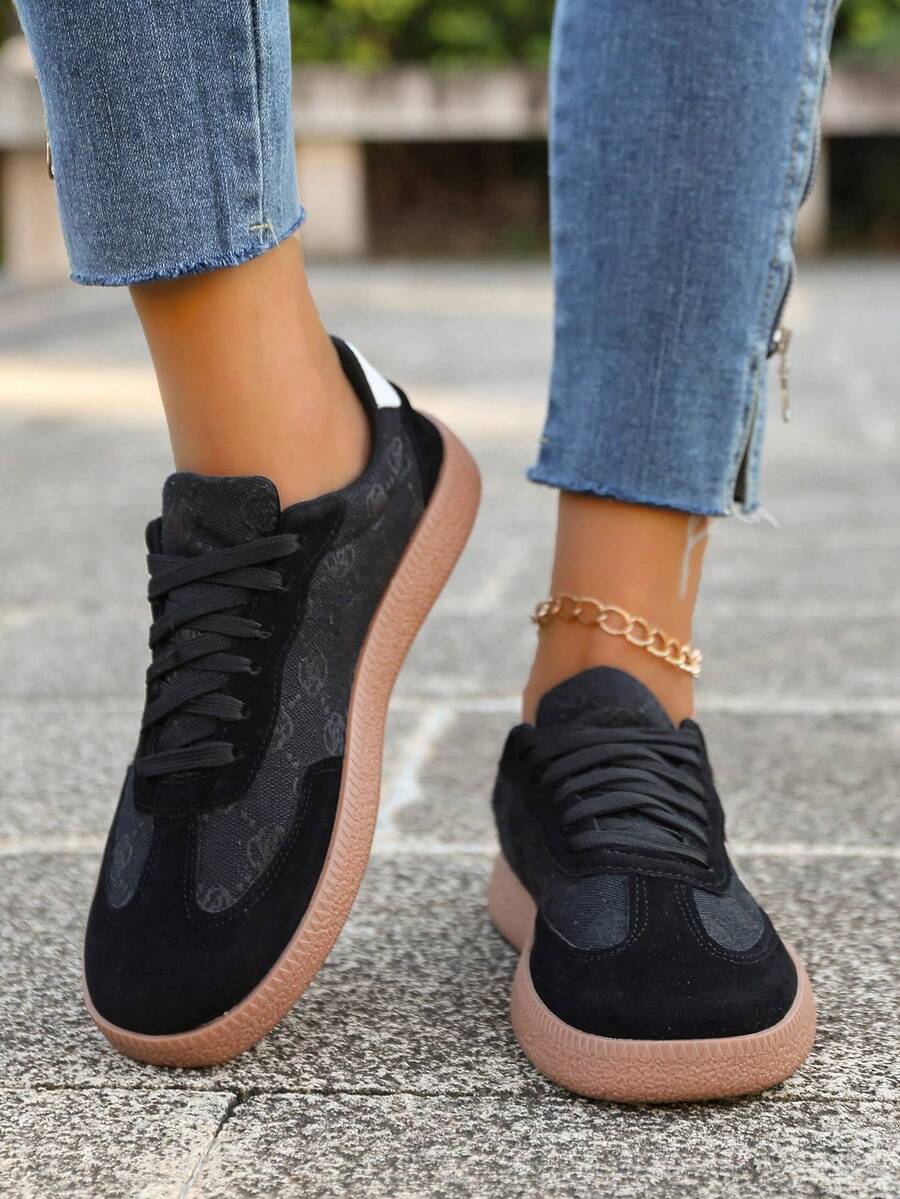 Mercer Court zwarte gum sneakers
