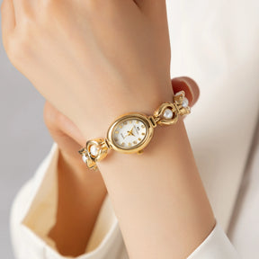 Lora Facet Horloge