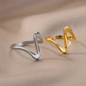 18k vergulde manchetring Liora in moderne golfstijl – ByFirenzzi