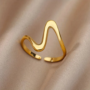 18k vergulde manchetring Liora in moderne golfstijl – ByFirenzzi