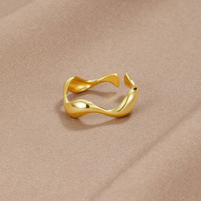 Anel Onda Banhado a ouro 18k