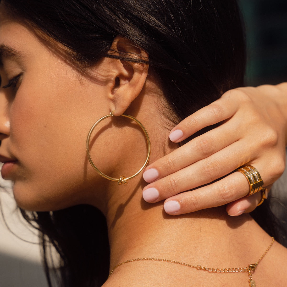 Brincos Argola com Nó Banhado a Ouro 18k- ByFirenzzi