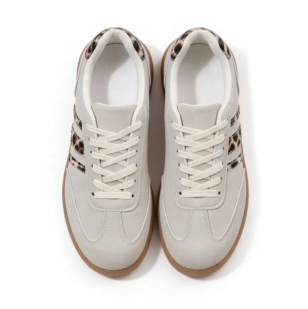 Retro sneaker met luipaardprint in grijs