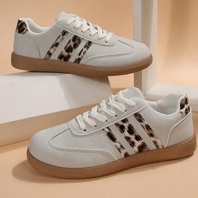 Retro sneaker met luipaardprint in grijs