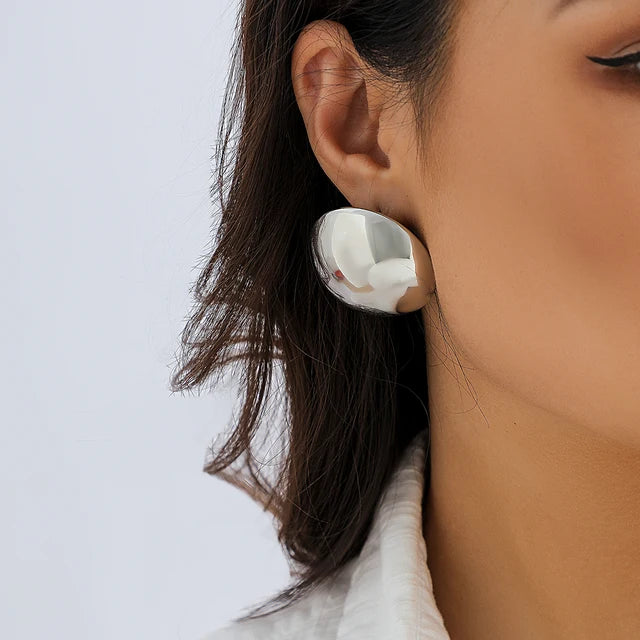 Brincos Studs van onze bol Gleaming - ByFirenzzi