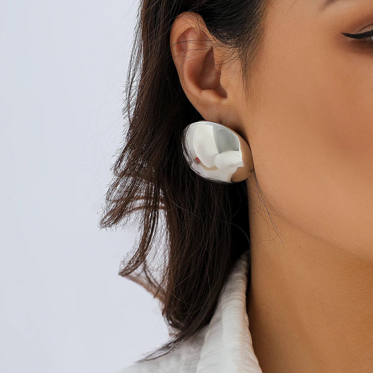 Brincos Studs van onze bol Gleaming - ByFirenzzi